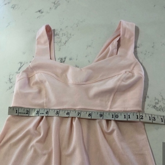 Lululemon shirt ajustable at the bottom soft pink size:2 - Picture 12 of 16